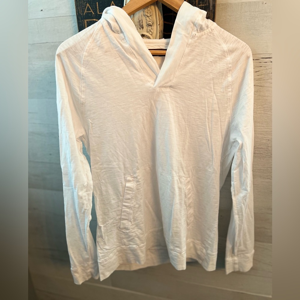 Perry Ellis Classic White Long Sleeve Tee